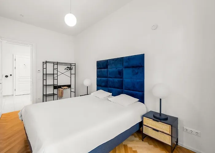 Chic Residences #suite 7 Apartment