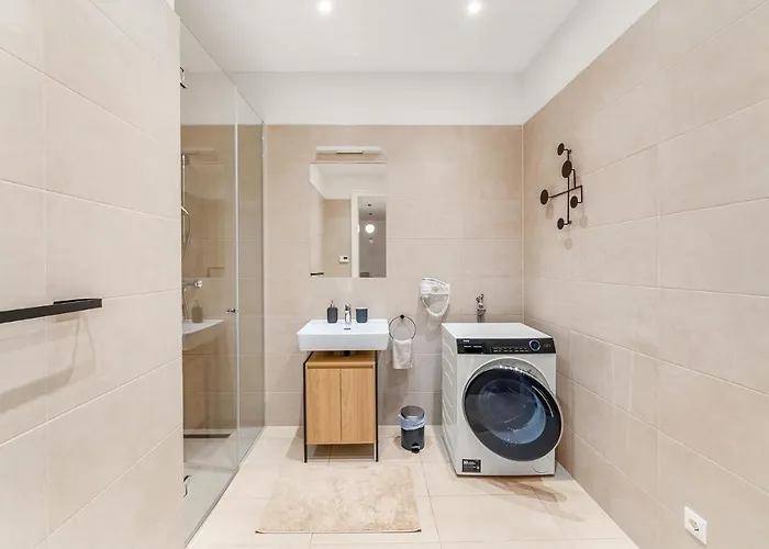 Chic Residences #suite 7 *